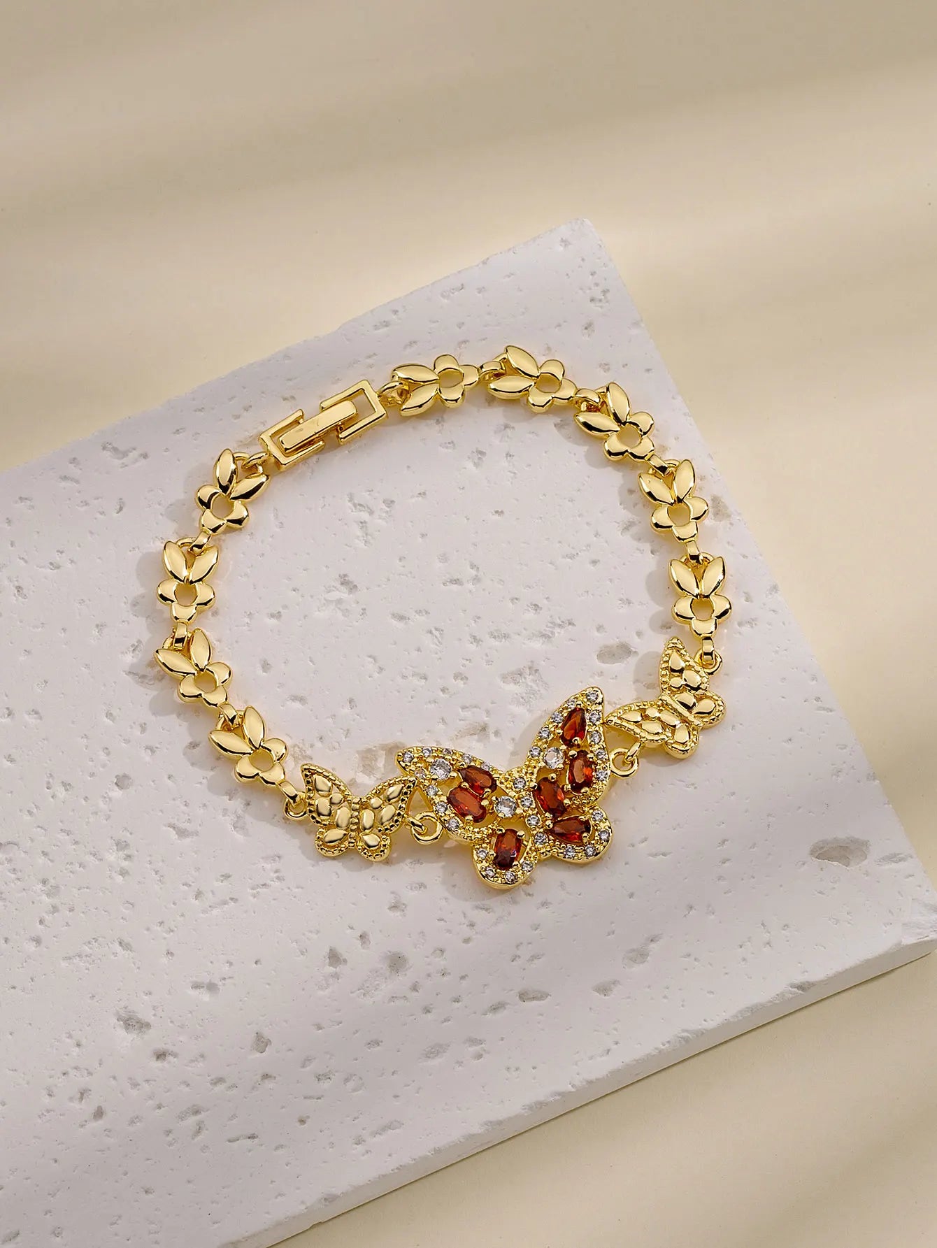 Butterfly bracelet gold