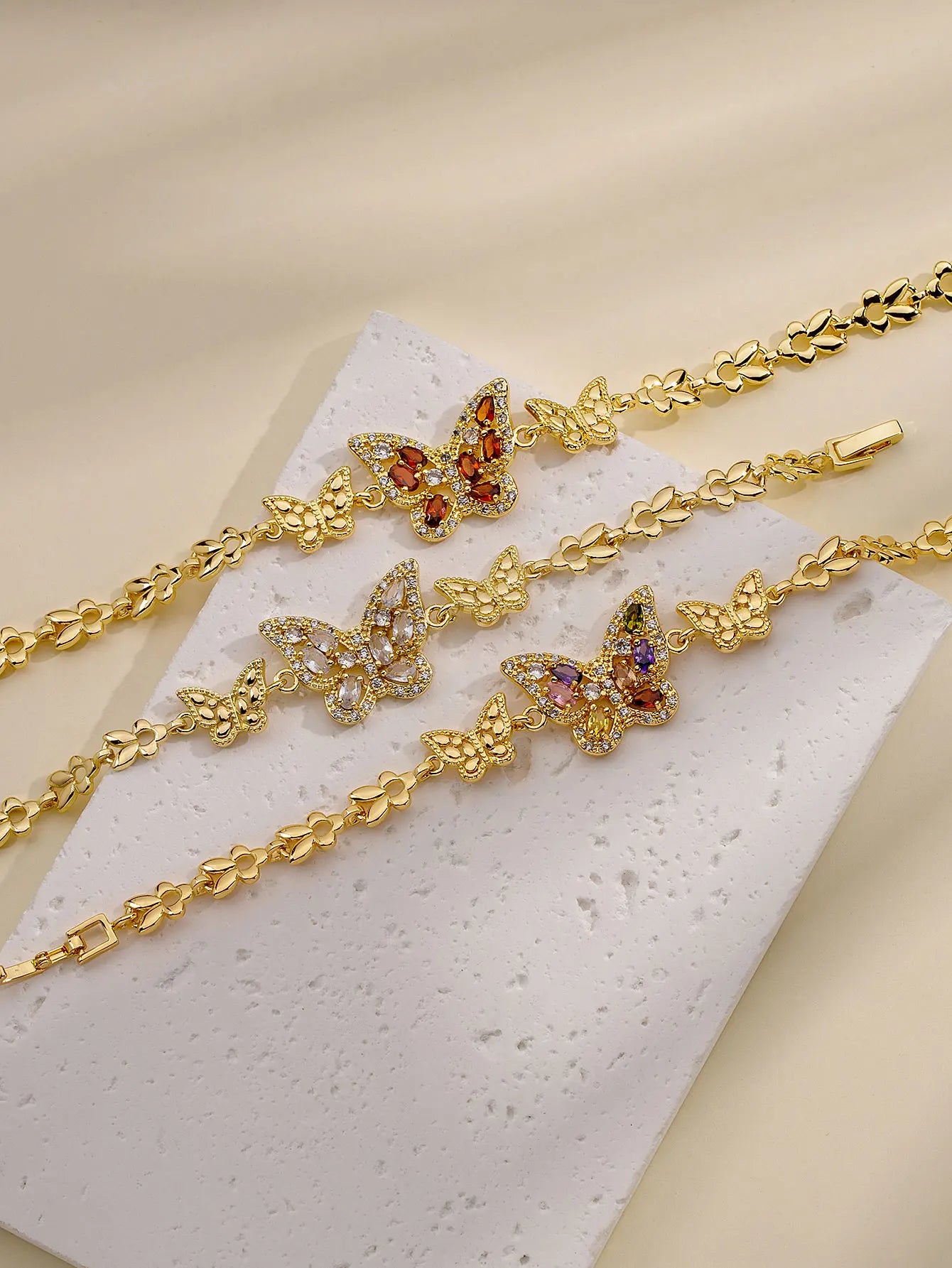 Butterfly bracelet gold